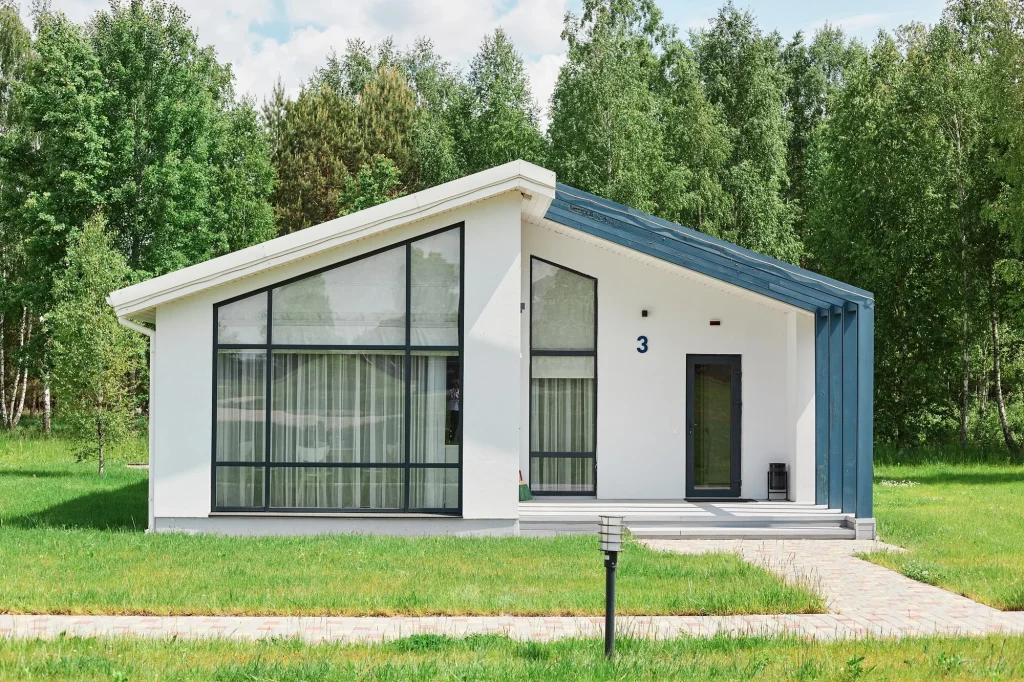 Modular Home Delivery in Apple Valley