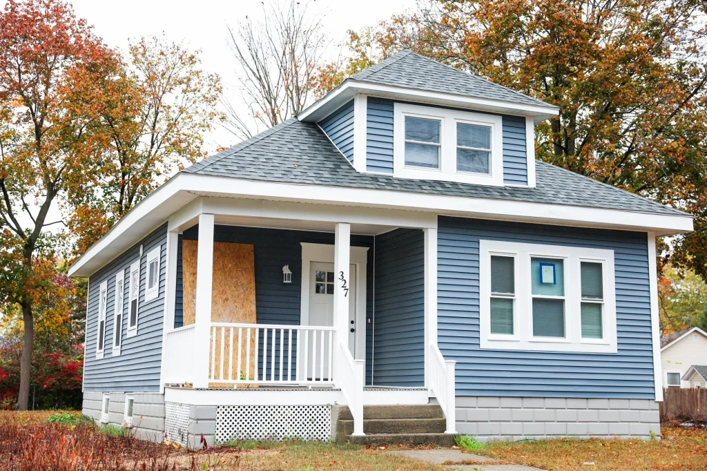 Single-Wide Home Delivery & Transport in Apple Valley