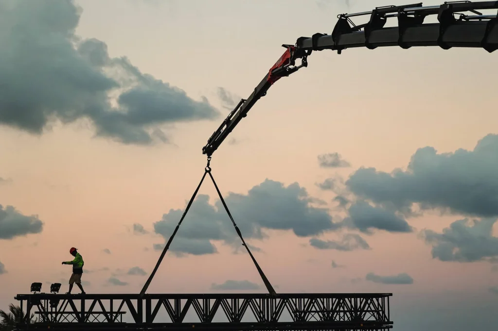 On-Site Crane & Setting Services in Apple Valley